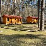 Domki I Pole Namiotowe Pod Sosnami